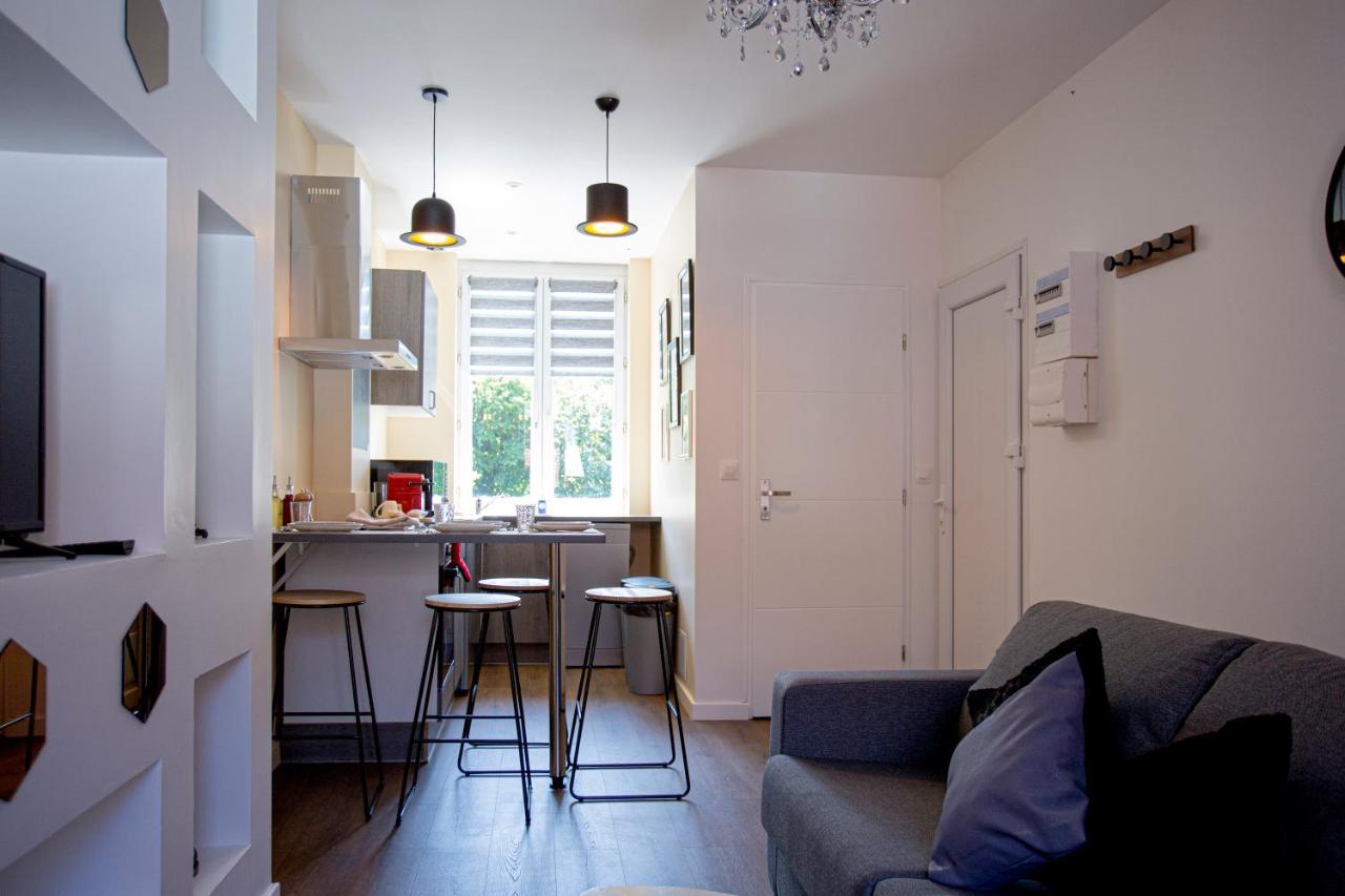 Ideal Pro & Couple - 2 Logements Theme Boho Chic Rdc & Dandy 1Er Etage - Quartier Calme - Jardin - Wifi Hd - Smart Tv - Parking Gratuit - Proche Centre & Transports - Ask Home Valenciennes Zewnętrze zdjęcie